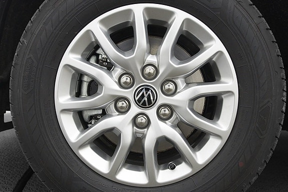 Volkswagen Caravelle 16 of 21