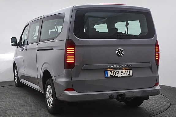 Volkswagen Caravelle 7 of 21
