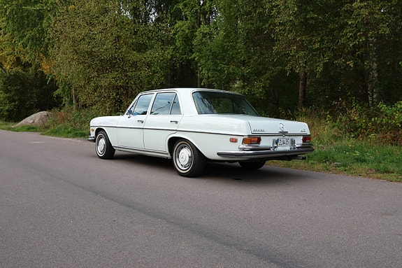 Mercedes-Benz W108/W109 3 of 5