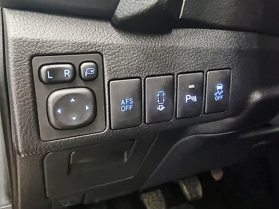 Toyota Auris 15 of 23