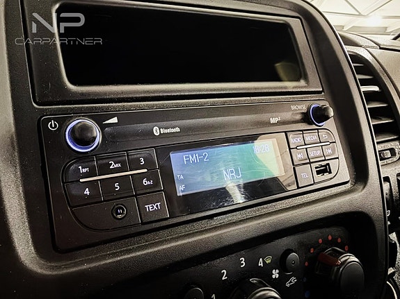 Renault Trafic 12 of 16