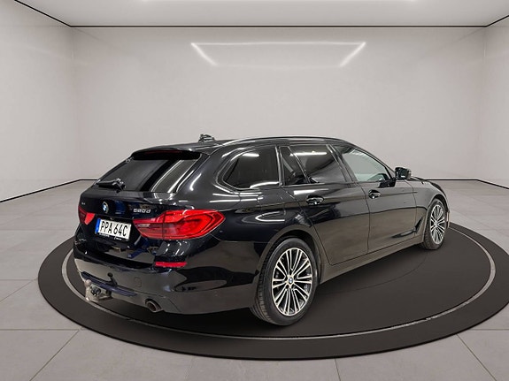 BMW 520 9 of 29