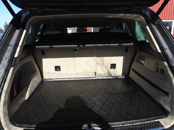 Volkswagen Touareg 14 of 17