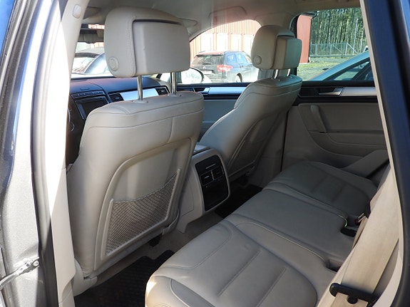 Volkswagen Touareg 11 of 17