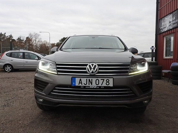 Volkswagen Touareg 7 of 17