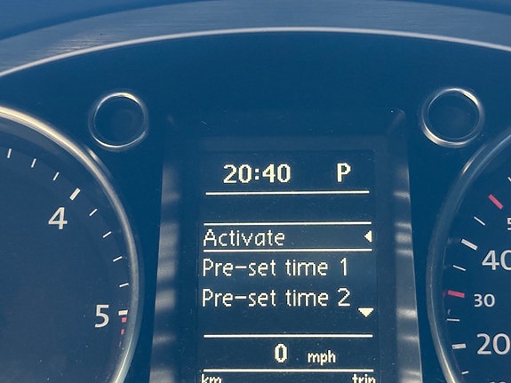 Volkswagen Passat CC 8 of 21