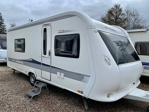 Hobby 560 WLU Prestige 2012 Långbäddar