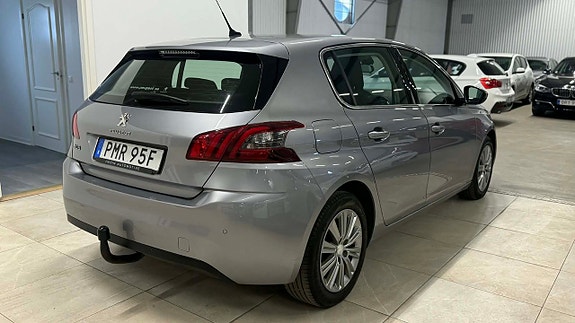 Peugeot 308 5 of 5