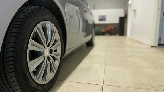 Peugeot 308 9 of 17