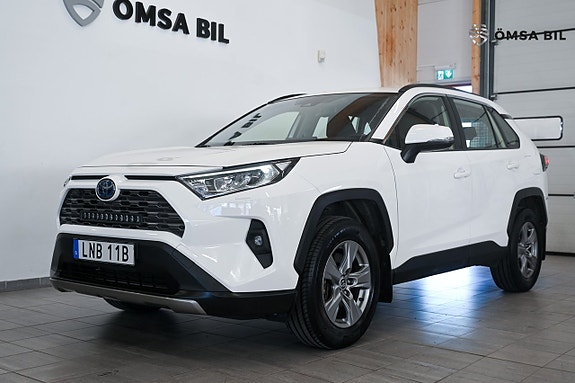 Toyota RAV4 2 of 5