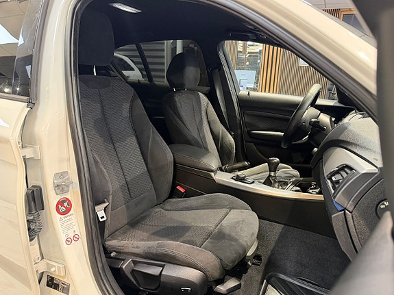 BMW 118d 19 of 24