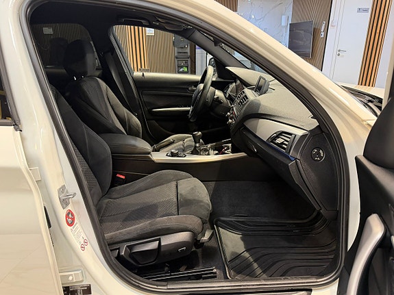 BMW 118d 18 of 24