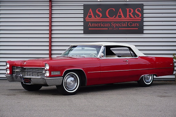 Cadillac Deville 2 of 22