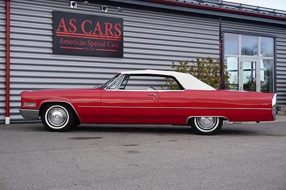Cadillac Deville 4 of 22