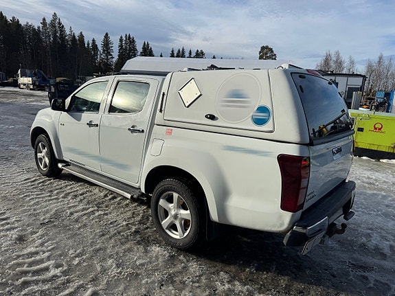 Isuzu D-max 2 of 10