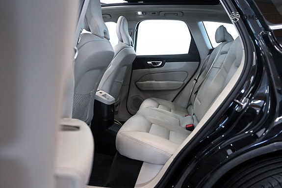 Volvo XC60 9 of 24