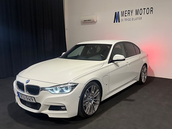 BMW 330e
