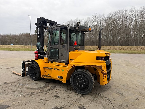 HYUNDAI | 2018 | 8-TONS | ROTERANDE GAFFLAR 5 of 12
