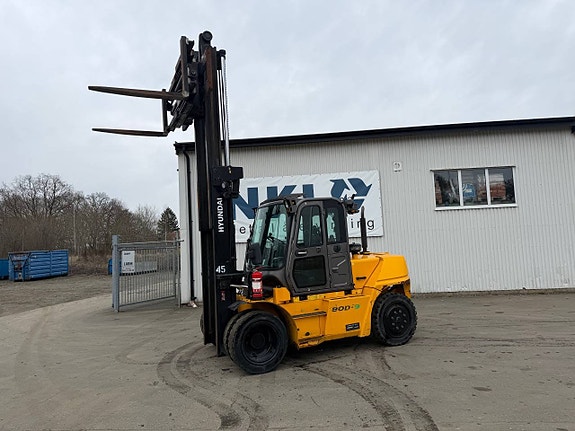 HYUNDAI | 2018 | 8-TONS | ROTERANDE GAFFLAR 2 of 12