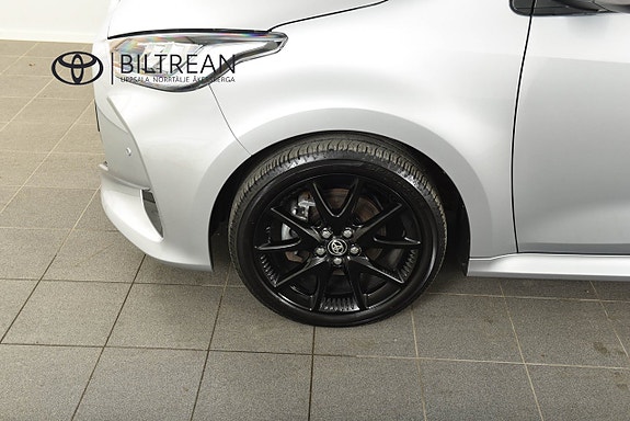 Toyota Yaris 16 of 16