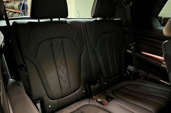 BMW X7 18 of 22