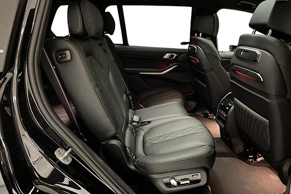 BMW X7 10 of 22