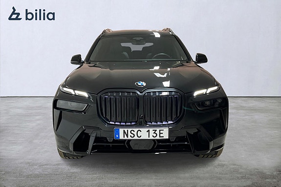 BMW X7 5 of 5