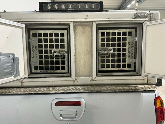 Mitsubishi L200 13 of 23