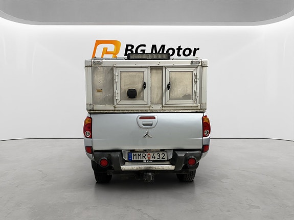 Mitsubishi L200 4 of 23