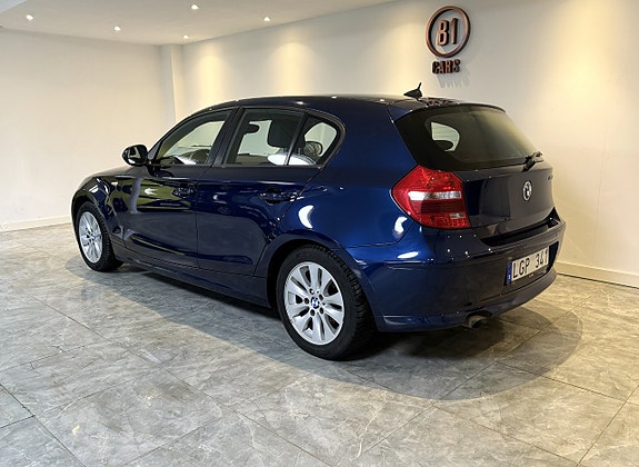 BMW 116d 3 of 5