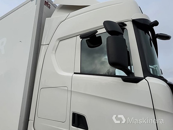 Scania R450B6X2*4Nb Euro 6 20 of 27