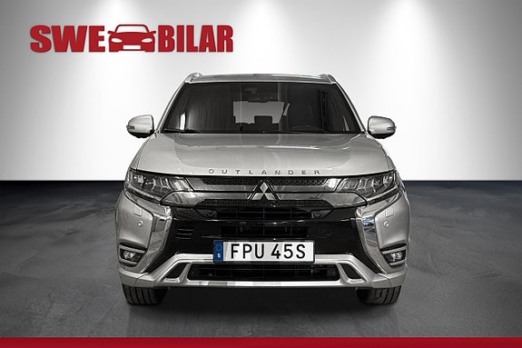 Mitsubishi Outlander 2 of 20