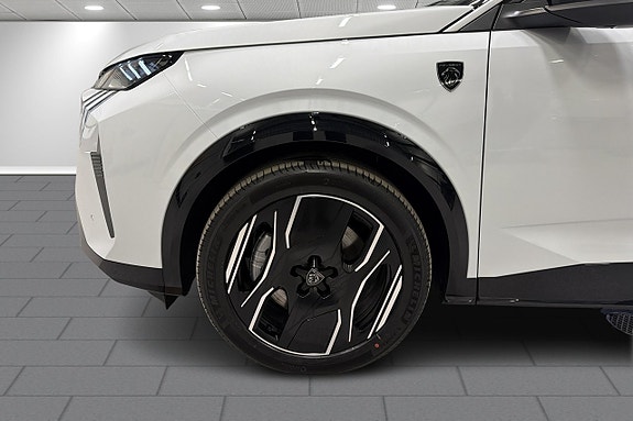 Peugeot e-3008 9 of 25
