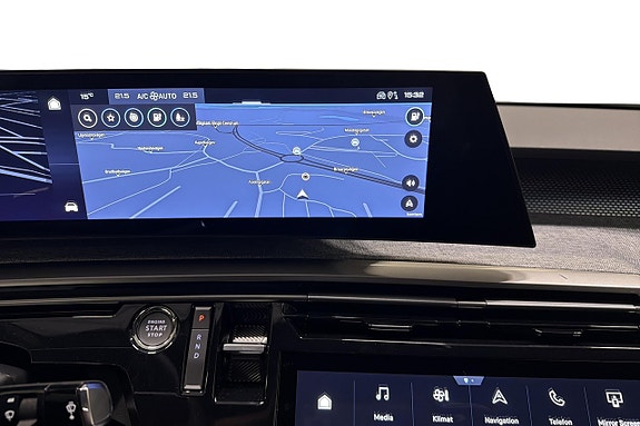 Peugeot e-3008 17 of 25