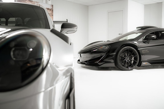 McLaren 600LT 2 of 5