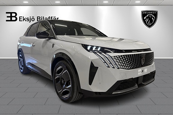 Peugeot e-3008 3 of 5
