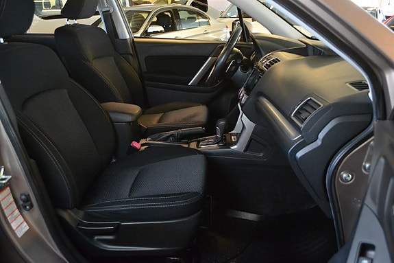 Subaru Forester 5 of 5