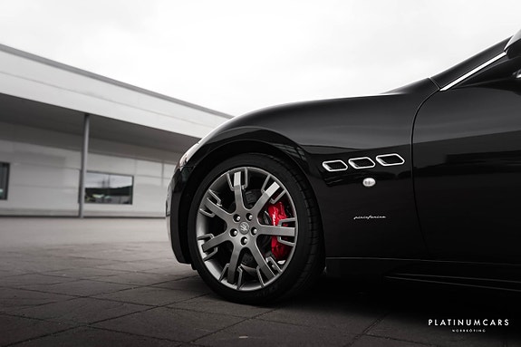Maserati GranTurismo 15 of 15