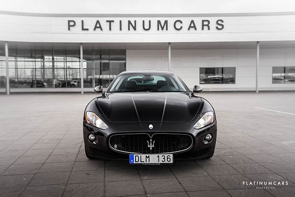 Maserati GranTurismo 3 of 5