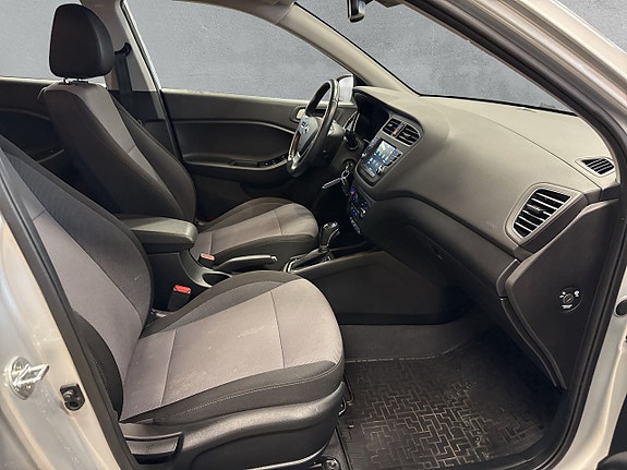 Hyundai i20 13 of 24