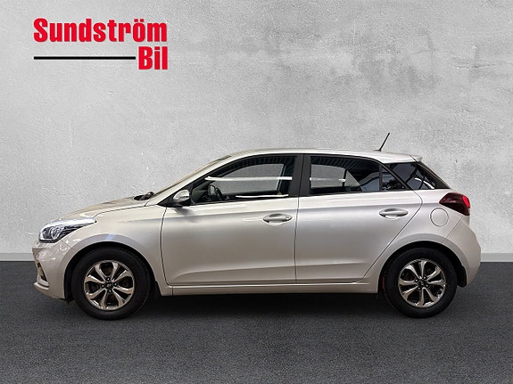Hyundai i20 4 of 5