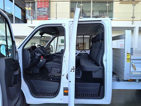 Nissan Interstar 16 of 24