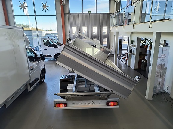 Nissan Interstar 7 of 24