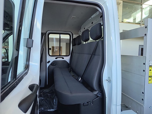 Nissan Interstar 17 of 24