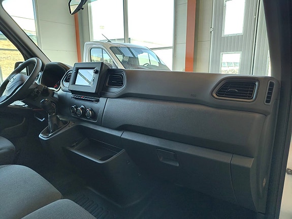 Nissan Interstar 23 of 24