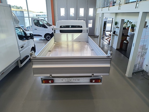 Nissan Interstar 11 of 24