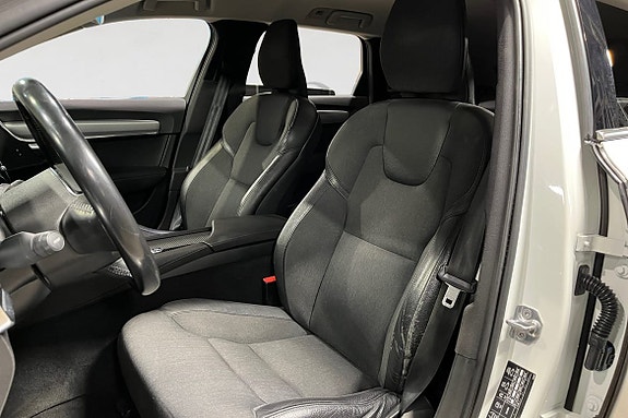 Volvo V90 3 of 5