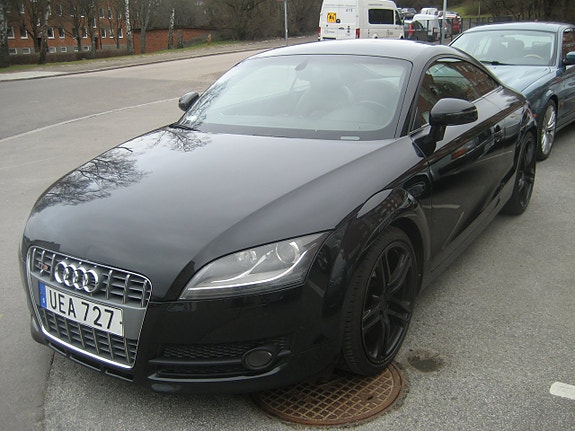 Audi TT 3 of 5