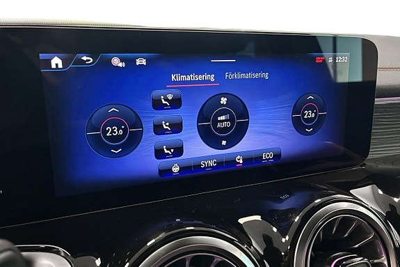 Mercedes-Benz EQB300 22 of 29