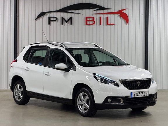 Peugeot 2008 2 of 5